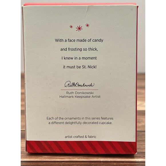 2014 HALLMARK KEEPSAKE ORNAMENT QX9106 SWEET ST. NICK SANTA CUPCAKE W FELT FACE - Picture 2 of 8